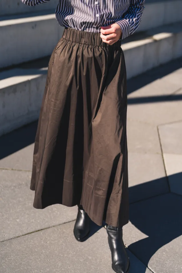Yara Long Poplin Skirt Chocolate Brown