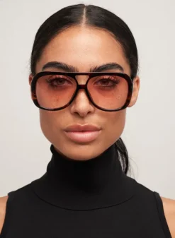 Yara Tort/Pink Fade