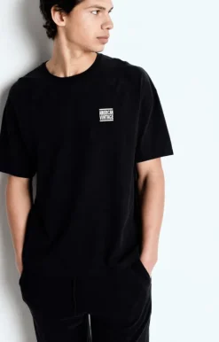 Ykobow T-Shirt Darkness