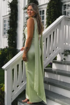 Zelda Scarf Detail Maxi Dress Pistachio