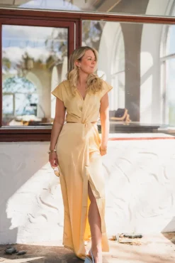 Zephyr Dress Butter Yellow